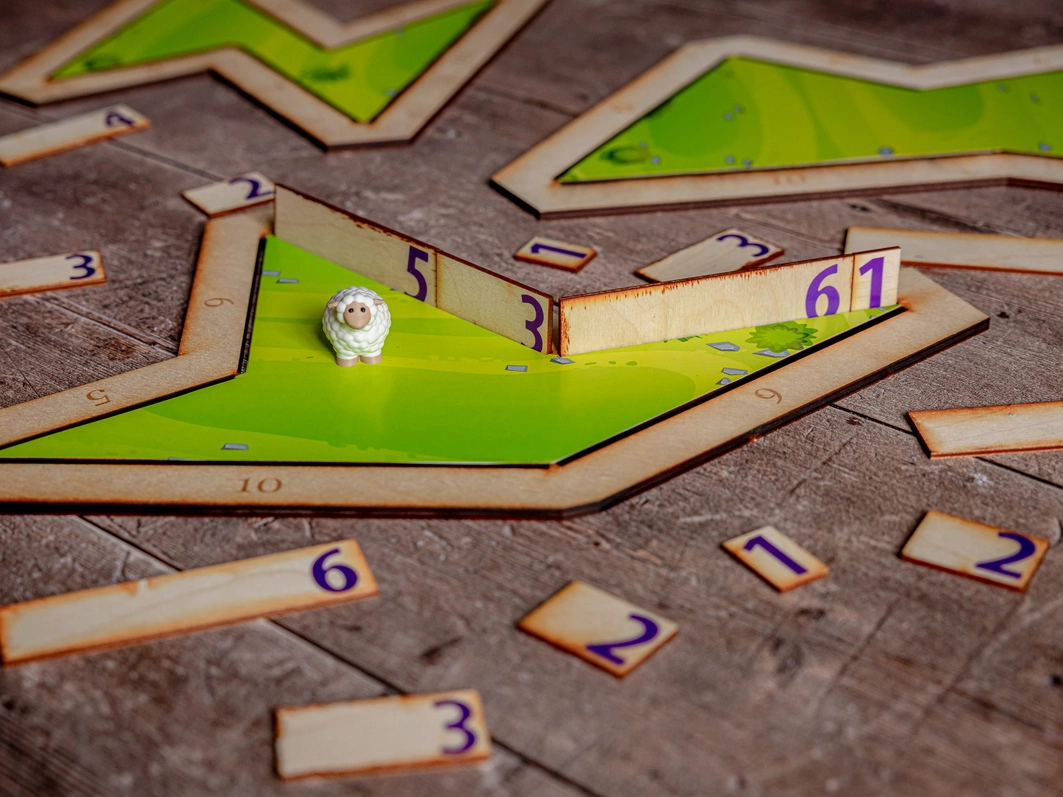 Mind Your Pasture, a learning game developed by Lynch School faculty Elida Laski and Marina Vasilyeva