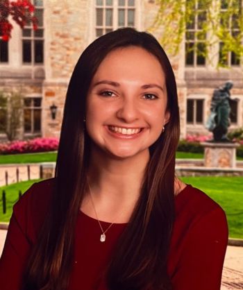 Photo of Rebecca Francesconi '21, '24