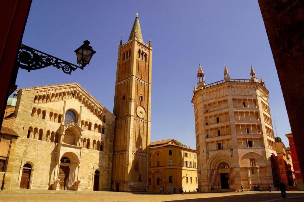 cathedral square parma