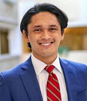 Czar Sepe '21 (Political Science and History) is the recipient of the 2021 Carlisle Award 