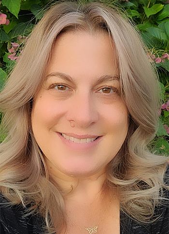 Photo of Stephanie Frezzo