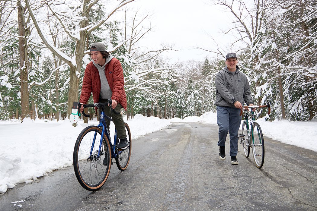 Lucas Beyer standing with his bike