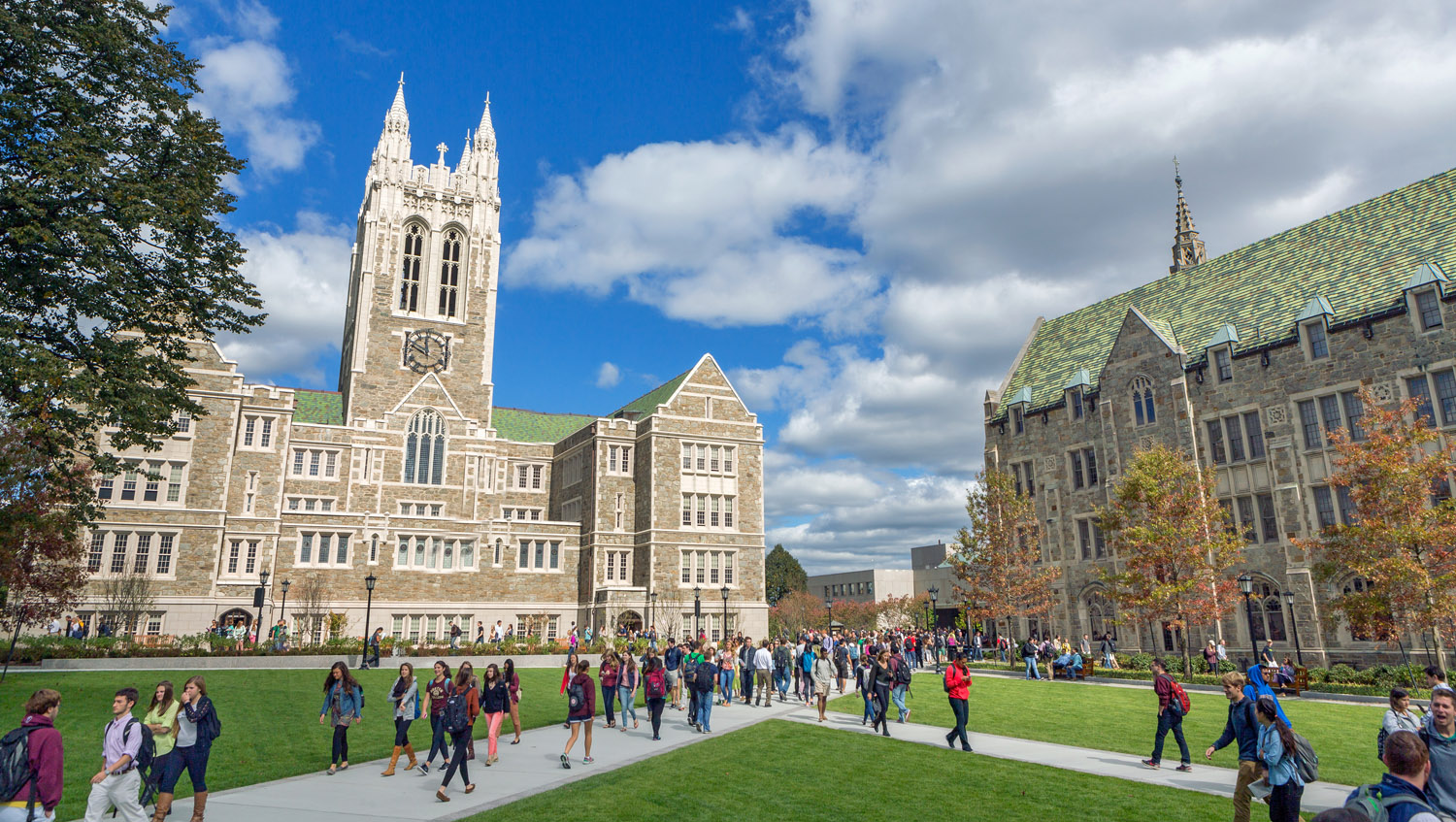 Gasson Quad with students.